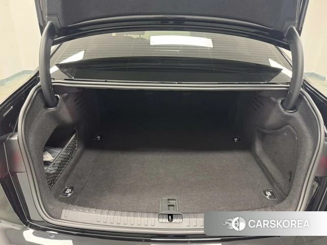 Audi A6L id 4273432 из Китая 12