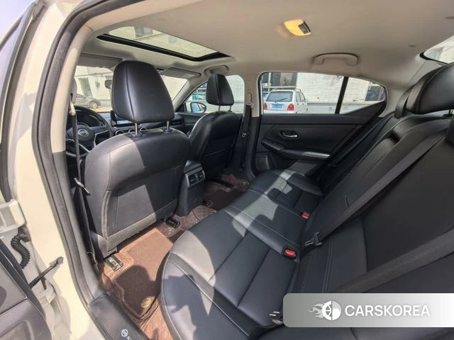 Nissan Xuan Yi 2021 Белый из Китая, фото 4