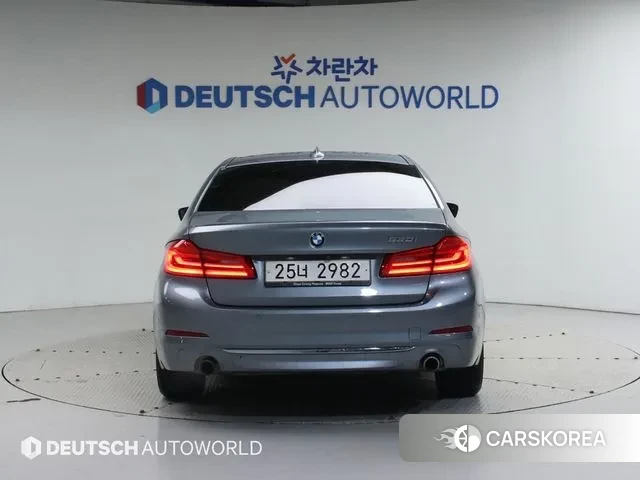 BMW 5 Series (G30) id 3423370 из Кореи 14