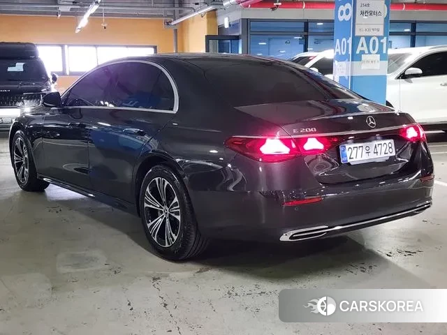 Mercedes-Benz E-Class W214 2025 Серый из Кореи, фото 6