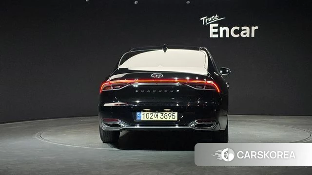 Hyundai The New Grandeur IG Hybrid id 4283073 из Кореи 26