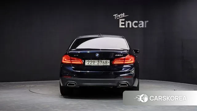 BMW 5 Series (G30) id 3687724 из Кореи 14