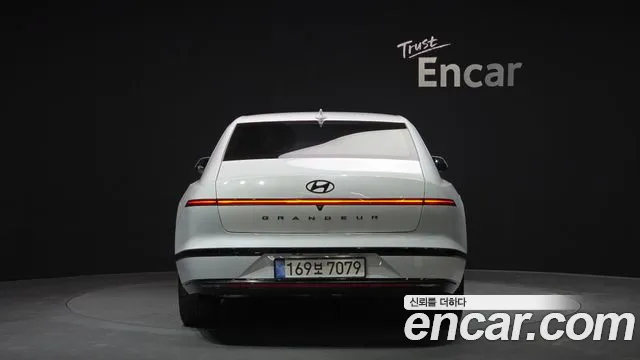 Hyundai Grandeur Hybrid (GN7) id 2703082 из Кореи 14