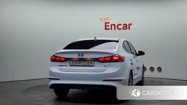 Hyundai Avante AD id 3779102 из Кореи 14