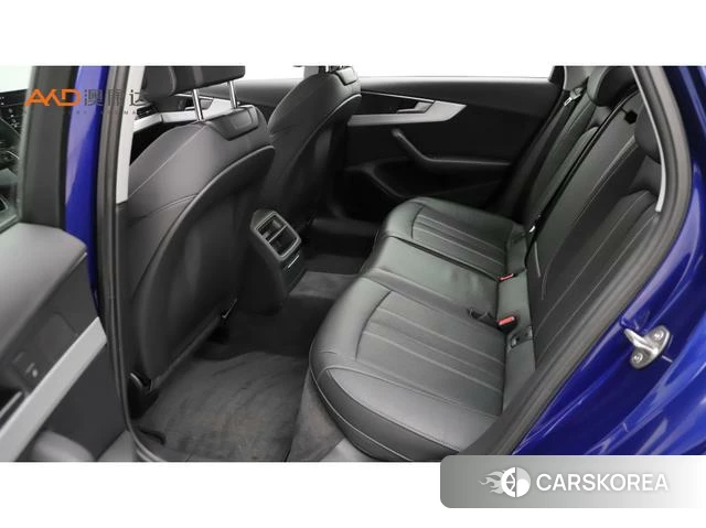 Audi A4L 2021 Синий из Китая, фото 4