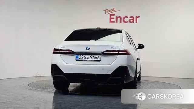 BMW 5 Series (G60) id 3549614 из Кореи 14