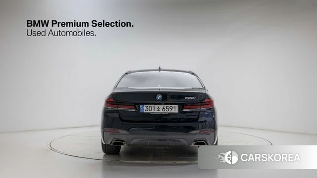 BMW 5 Series (G30) id 4337669 из Кореи 14