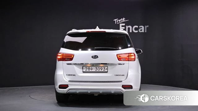 Kia The New Carnival id 3886100 из Кореи 14