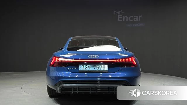 Audi e-Tron GT id 3812603 из Кореи 14