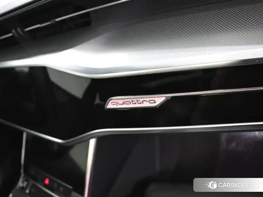 Audi A6L id 4576648 из Китая 12