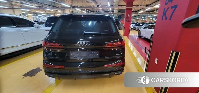 Audi Q7 (4M) 2026 Черный из Кореи, фото 4