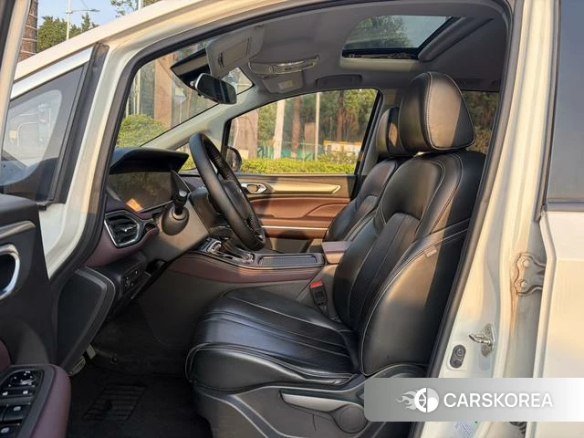 GAC Trumpchi Trumpchi M6 id 4205681 из Китая 23