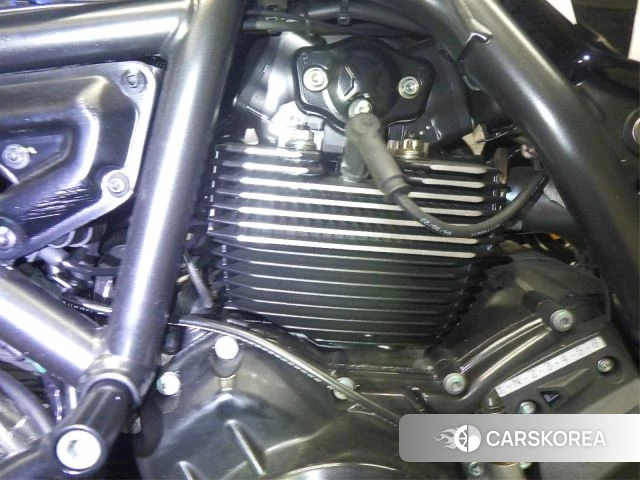 Engine photo