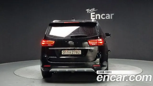 Kia The New Carnival id 2397310 из Кореи 14