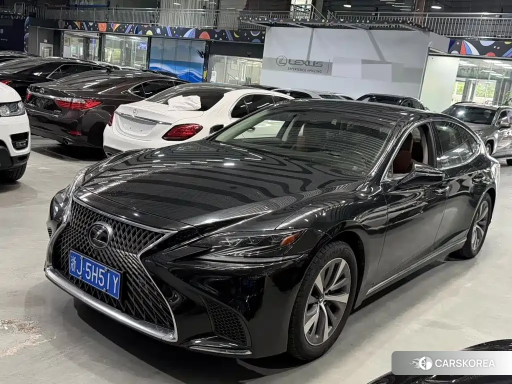 Lexus LS 2018 Черный из Китая, фото 4