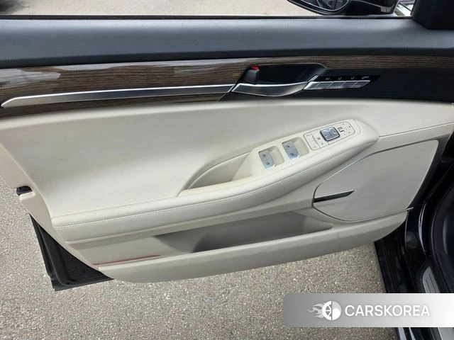 Genesis G90 id 4568433 из Кореи 7