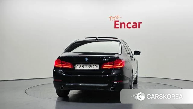 BMW 5 Series (G30) id 4325157 из Кореи 27