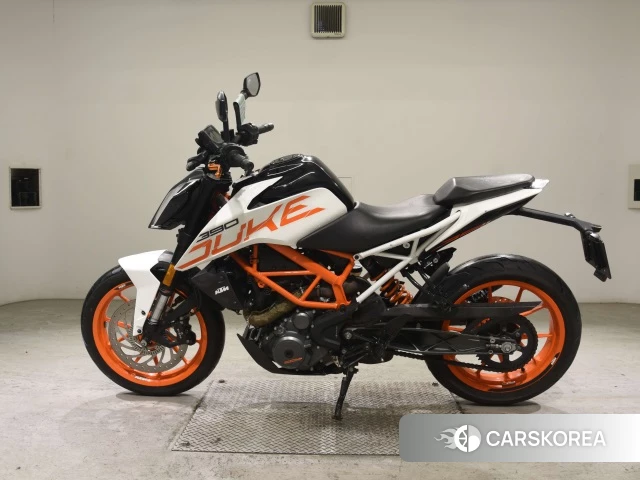 Проданный KTM 390 DUKE 2017 из Японии, фото 2