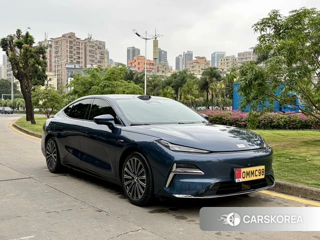 Geely Galaxy Galaxy Sparkle 8 PHEV id 3957667 из Китая 22