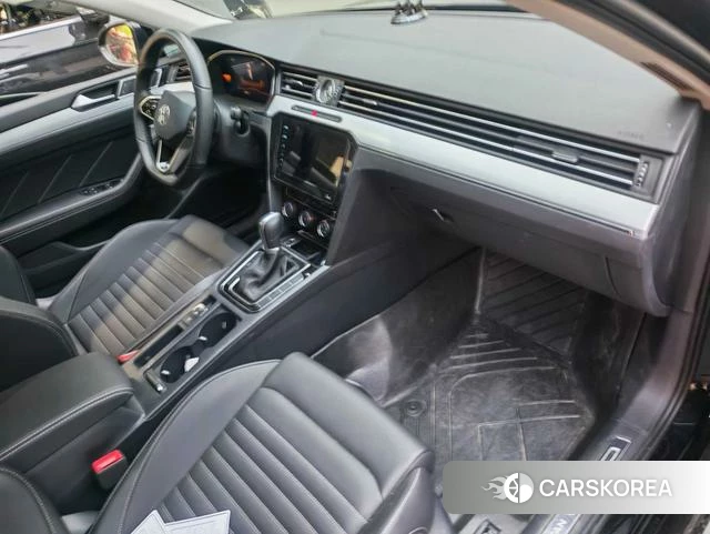 Volkswagen Magotan 2025 Черный из Китая, фото 4
