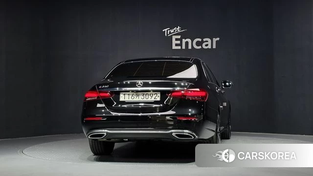 Mercedes-Benz E-Class W213 id 4784324 из Кореи 28