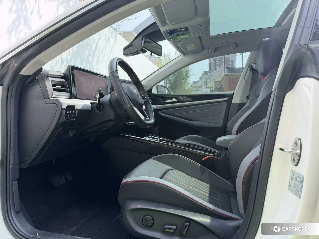 Volkswagen Lingdu 2023 Белый из Китая, фото 4