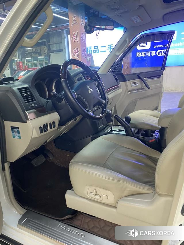 Mitsubishi  Pajero (imported) id 4240069 из Китая 14