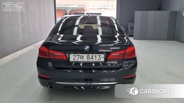 BMW 5 Series (G30) id 4794643 из Кореи 9