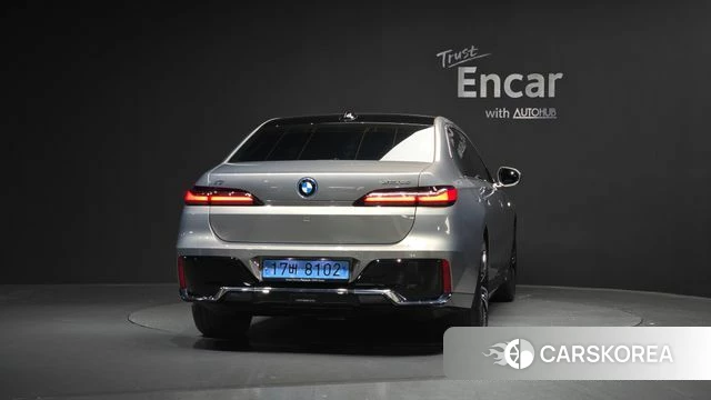 BMW i7 (G70) id 3864017 из Кореи 14