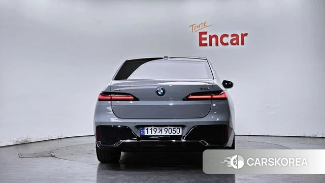 BMW 7 Series (G70) id 3891150 из Кореи 14