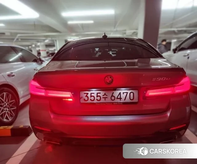 BMW 5 Series (G30) id 3614976 из Кореи 7