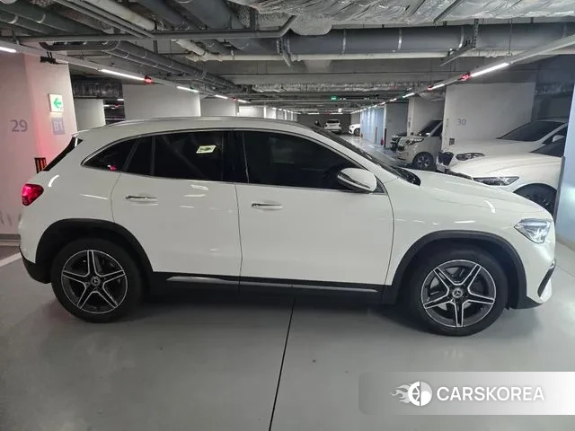 Mercedes-Benz GLA - Class H247 id 3607581 из Кореи 14