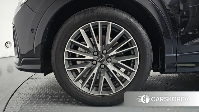 Audi Q3 (F3) id 4635011 из Кореи 27