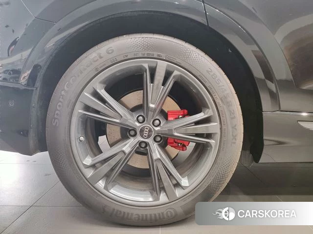 Audi Q8 id 4301536 из Китая 22