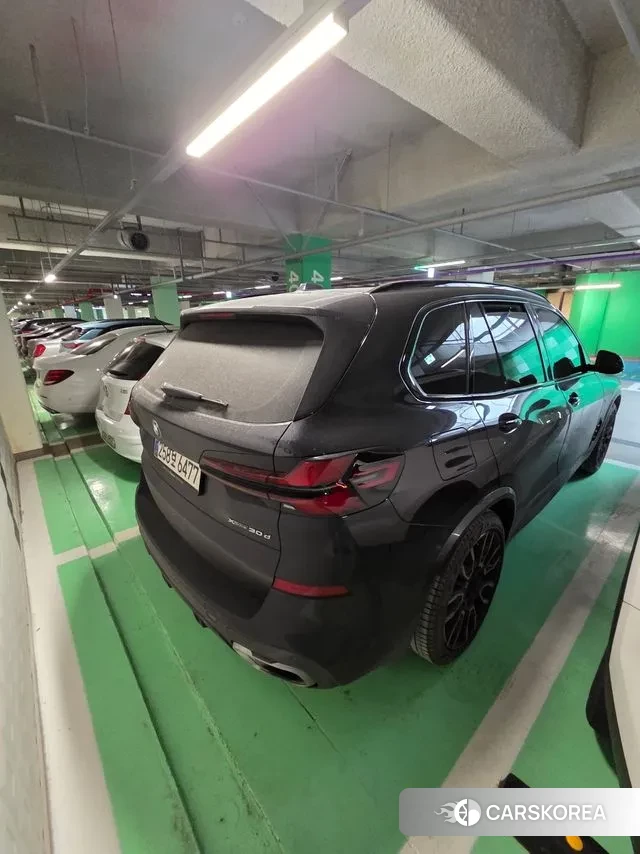 BMW X5 (G05) 2025 Черный из Кореи, фото 4