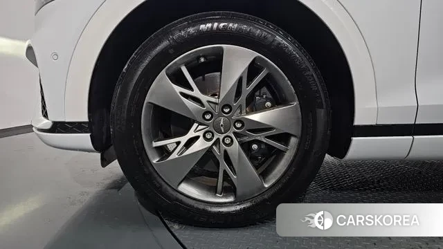 Genesis GV70 id 3343119 из Кореи 14