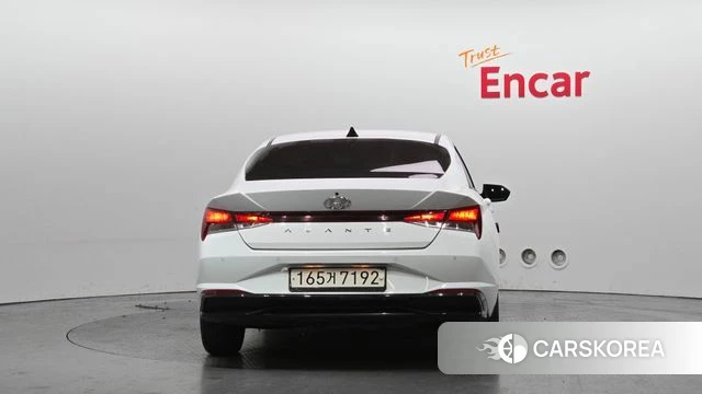 Hyundai Avante Hybrid (CN7) id 3799454 из Кореи 14