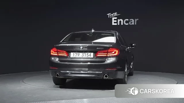 BMW 5 Series (G30) id 3718660 из Кореи 14