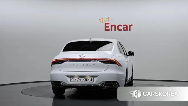Hyundai The New Grandeur IG Hybrid id 4383299 из Кореи 24