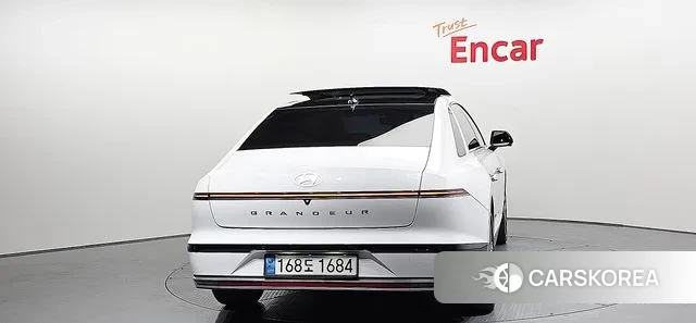 Hyundai Grandeur (GN7) id 3347845 из Кореи 14