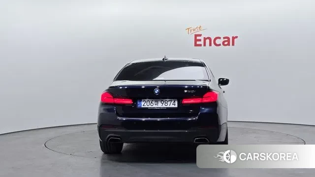 BMW 5 Series (G30) id 3764918 из Кореи 14