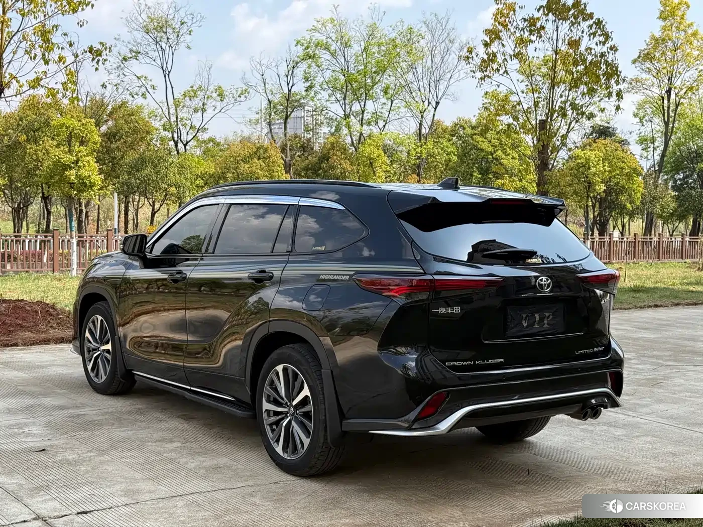 Toyota Crown 2026 Черный из Китая, фото 4