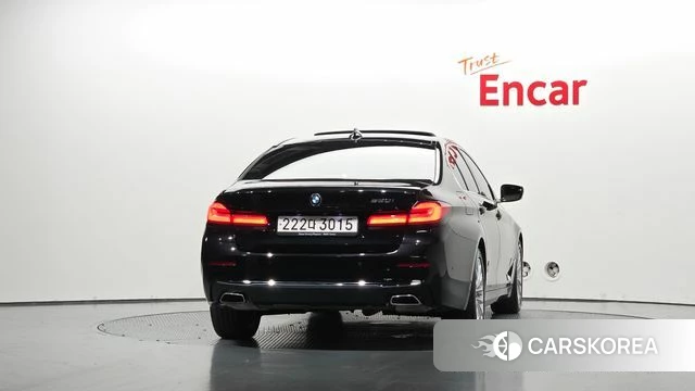 BMW 5 Series (G30) id 4928896 из Кореи 26