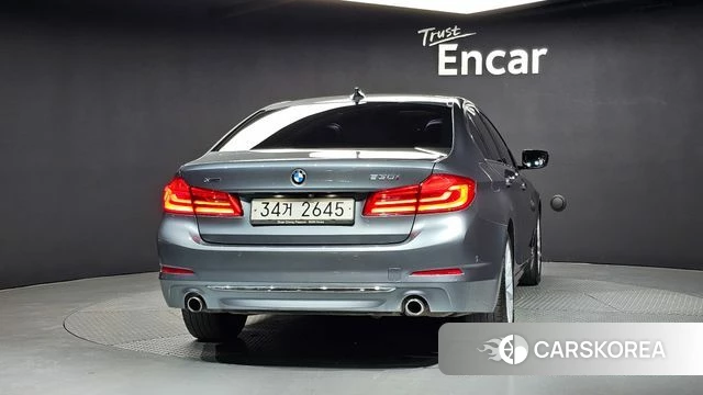 BMW 5 Series (G30) id 4188275 из Кореи 14