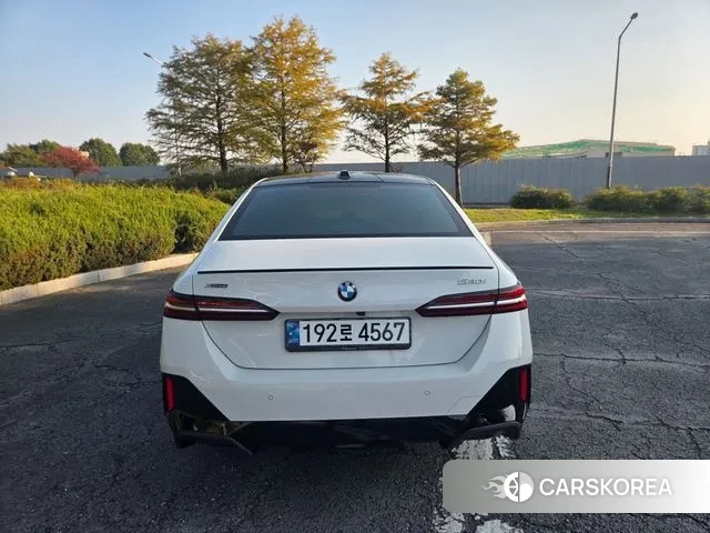 BMW 5 Series (G60) id 3299902 из Кореи 14