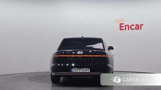 Hyundai Grandeur (GN7) id 3707026 из Кореи 14