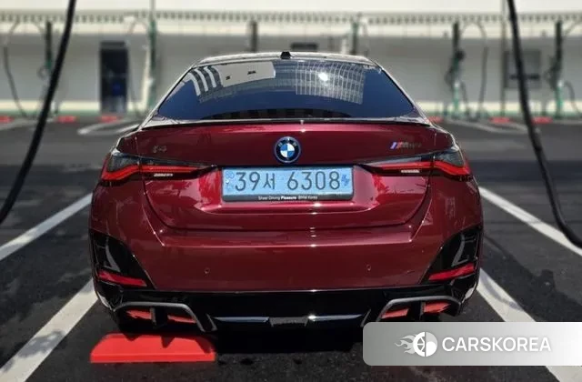 BMW i4 2023 Красный из Кореи, фото 4