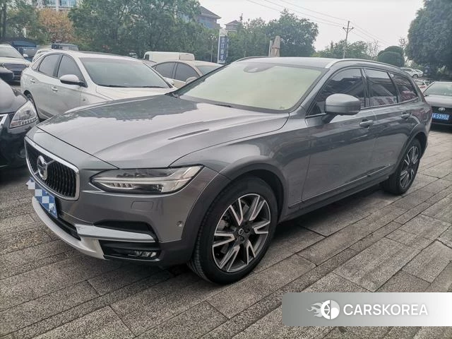 Volvo V90 2019 Серебристо-серый из Китая, фото 5