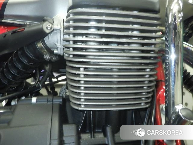 Engine photo