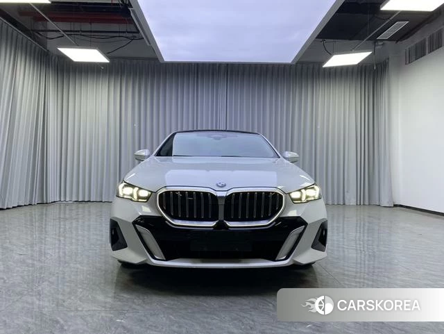 BMW 5 series id 3882612 из Китая 11